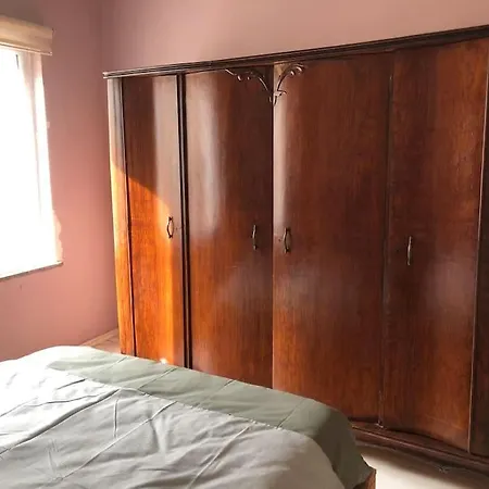 Tarihi Kaleici Muethis Lokasyon 2+1 Uygun Fiyat Apartment