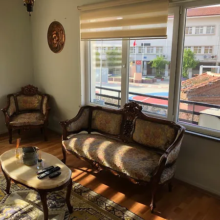 Tarihi Kaleici Muethis Lokasyon 2+1 Uygun Fiyat * Antalya