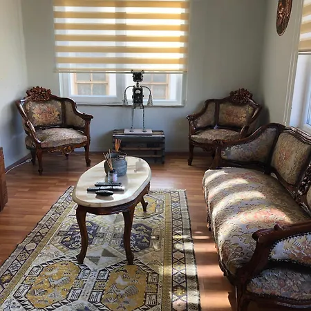Apartment Tarihi Kaleici Muethis Lokasyon 2+1 Uygun Fiyat