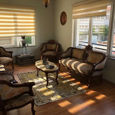 Apartment Tarihi Kaleici Muethis Lokasyon 2+1 Uygun Fiyat Antalya