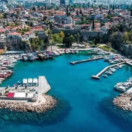 Tarihi Kaleici Muethis Lokasyon 2+1 Uygun Fiyat *