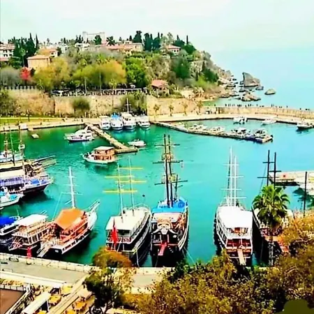 Apartment Tarihi Kaleici Muethis Lokasyon 2+1 Uygun Fiyat Antalya