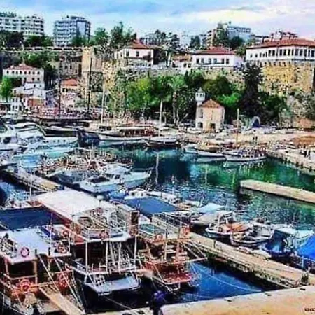 Tarihi Kaleici Muethis Lokasyon 2+1 Uygun Fiyat Apartment Antalya
